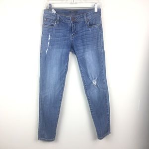 Low rise skinny ripped jeans